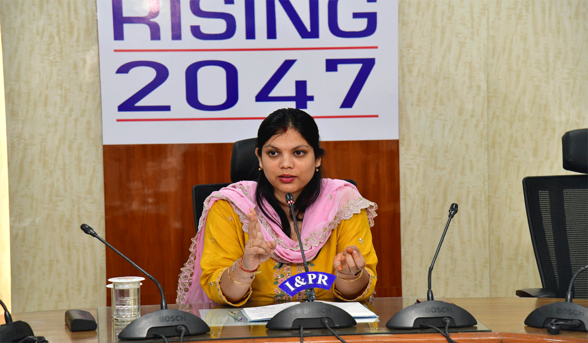 Best results | అత్యుత్తమ ఫలితాలు సాధించేలా కృషి చేయాలి.. విద్యాశాఖ సమీక్షలో జిల్లా కలెక్టర్ పమేలా సత్పతి