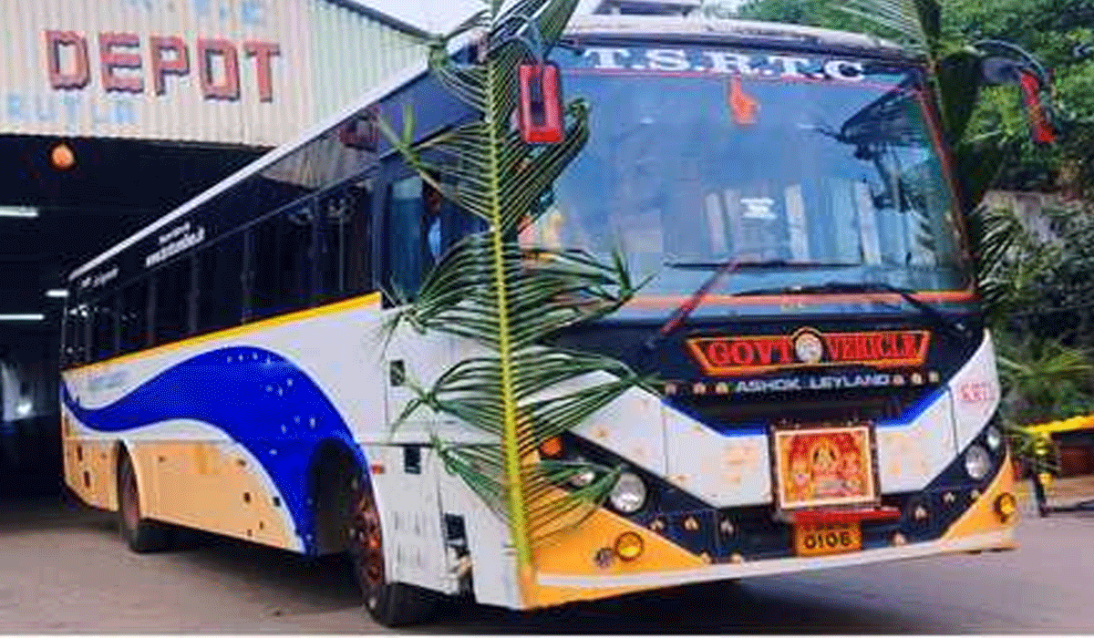 Giri Pradakshina Yatra | 8న అరుణాచల గిరి ప్రదక్షిణ యాత్ర బస్సు సర్వీసు..సద్వినియోగం చేసుకోవాలని కోరిన కోరుట్ల ఆర్టీసీ డీఎం మనోహర్‌