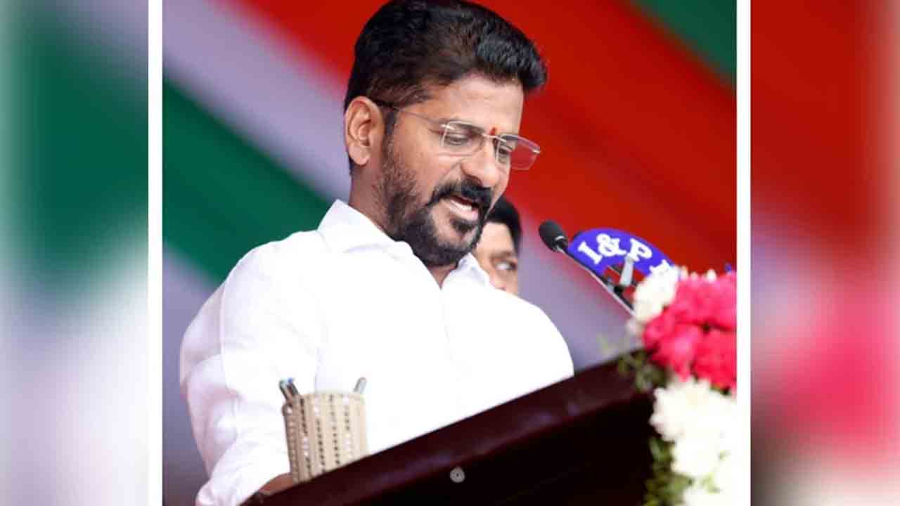 సీఎం వస్తున్నారని జర్నలిస్టుల అరెస్టు