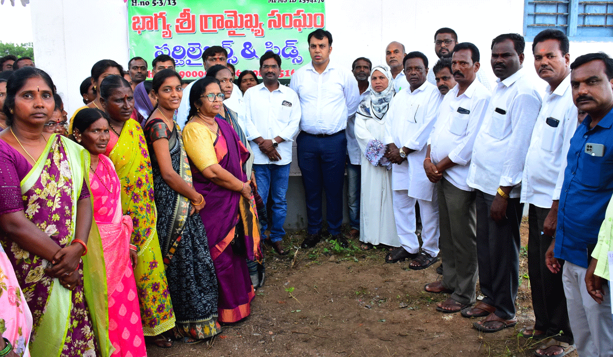 Collector Sandeep Kumar | మహిళలు ఆర్థికంగా ఎదగాలి.. సిరిసిల్ల కలెక్టర్‌ సందీప్‌కుమార్‌