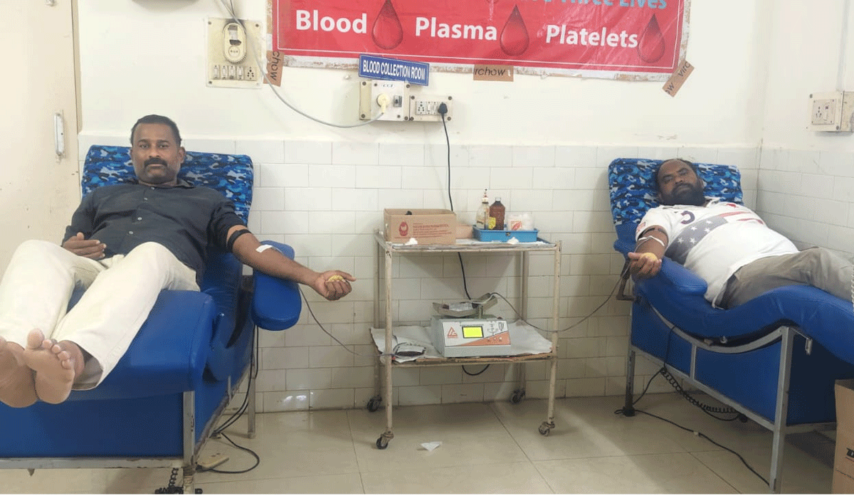 Renigunta | రేణిగుంటకు చెందిన శ్రీనివాస్‌ 50 సార్లు రక్తదానం.. అభినందించిన గ్రామస్తులు