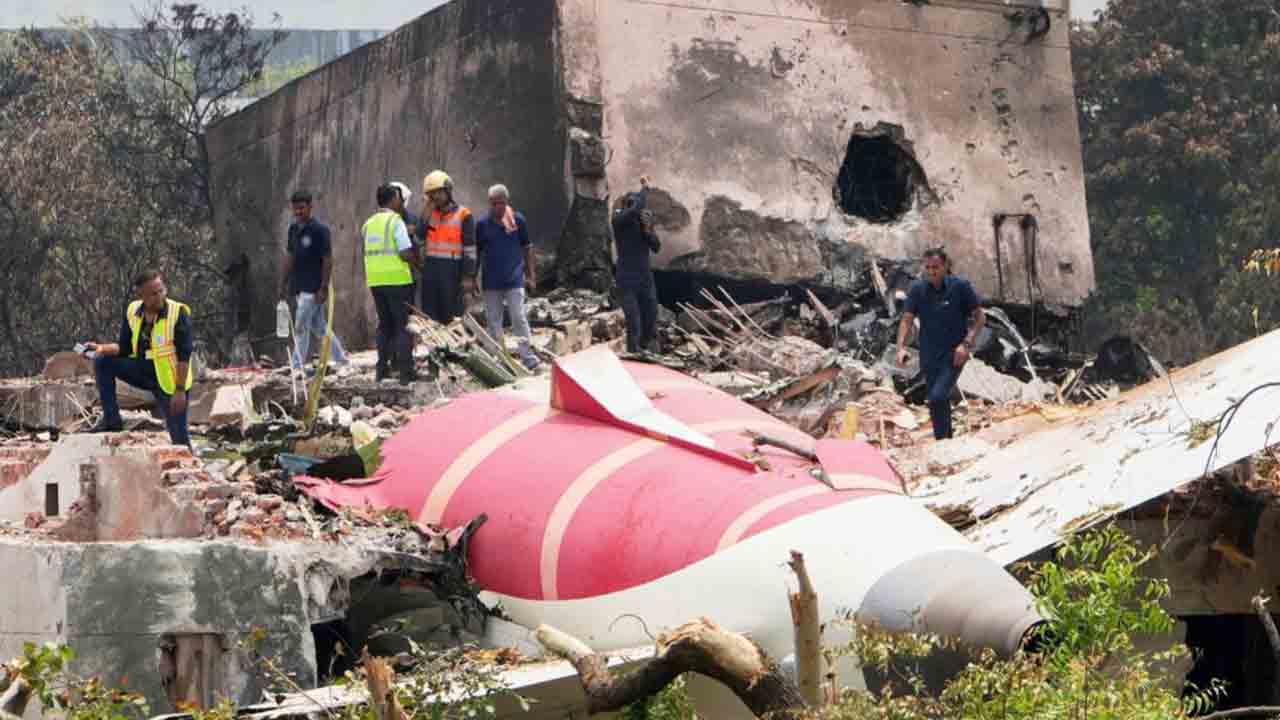 లోపమా? మానవ తప్పిదమా?