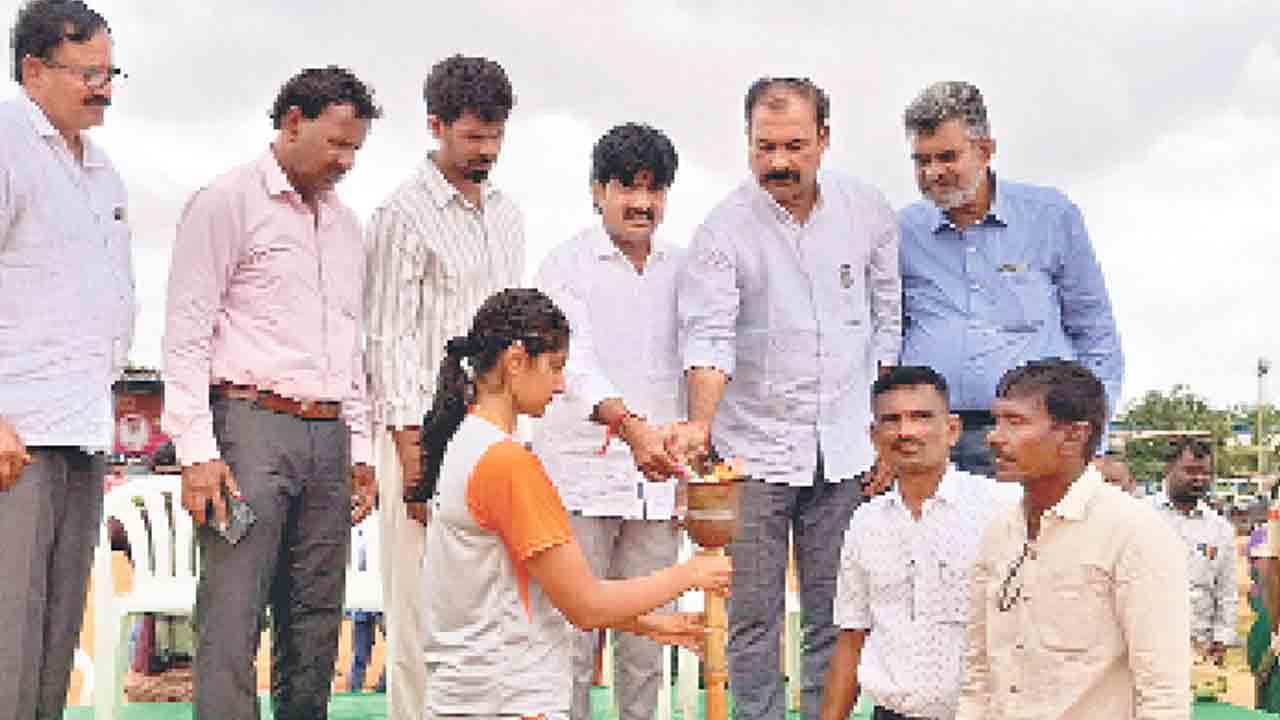 జాతీయ స్థాయిలో సత్తాచాటాలి