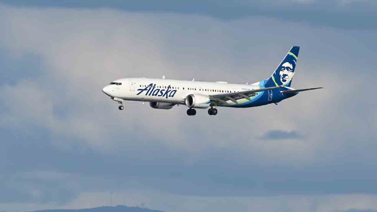 అలస్కా ఎయిర్‌లైన్స్‌లో సాంకేతిక సమస్య