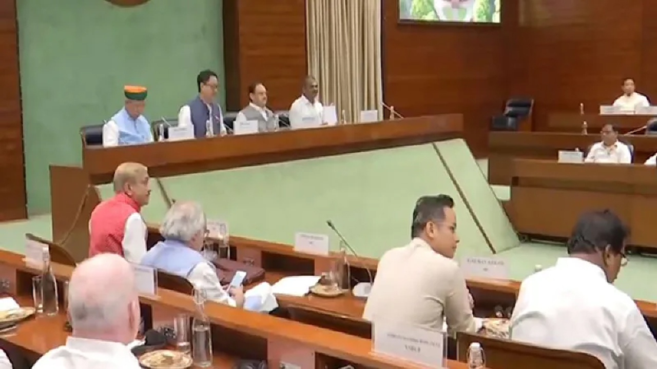 All Party Meeting | మూడు అంశాలపై కేంద్రం వైఖరి ఏంటో పార్లమెంట్‌లో చెప్పాలి : గౌరవ్‌ గొగోయ్‌