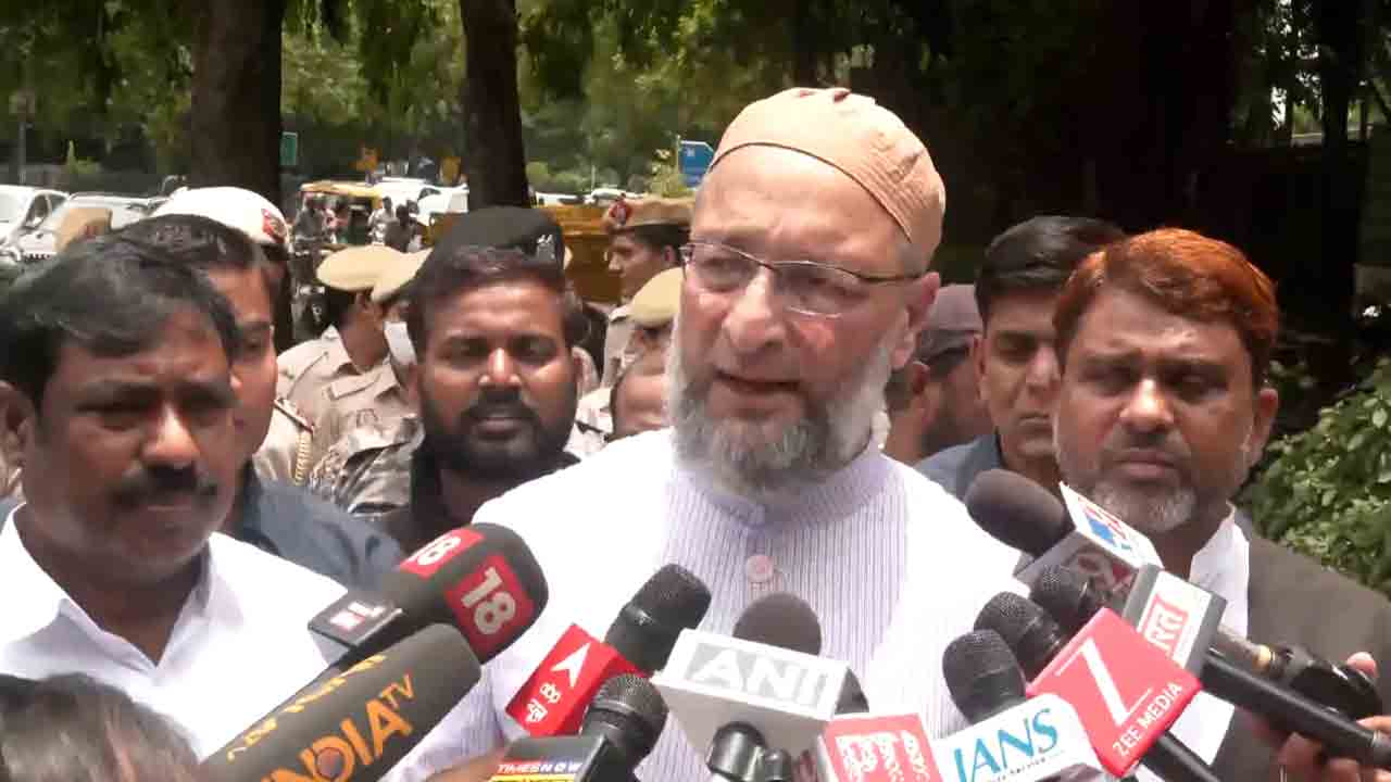 Asaduddin Owaisi | వాళ్ల పౌరసత్వం గల్లంతవుతుంది.. బీహార్లో ఓటర్ లిస్టు సవరణపై అసదుద్దీన్ ఒవైసీ