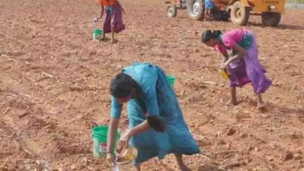 అందని ఆత్మీయ భరోసా.. రెండో విడత నిధుల కేటాయింపు మరిచిన ప్రభుత్వం