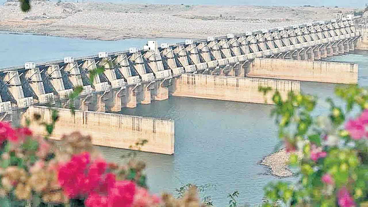 తెలంగాణ బేఖాతర్ ఏపీకి జీ హుజూర్!.. 11 ఏండ్లుగా కేంద్రంలోని బీజేపీ సర్కారు తీరిదే
