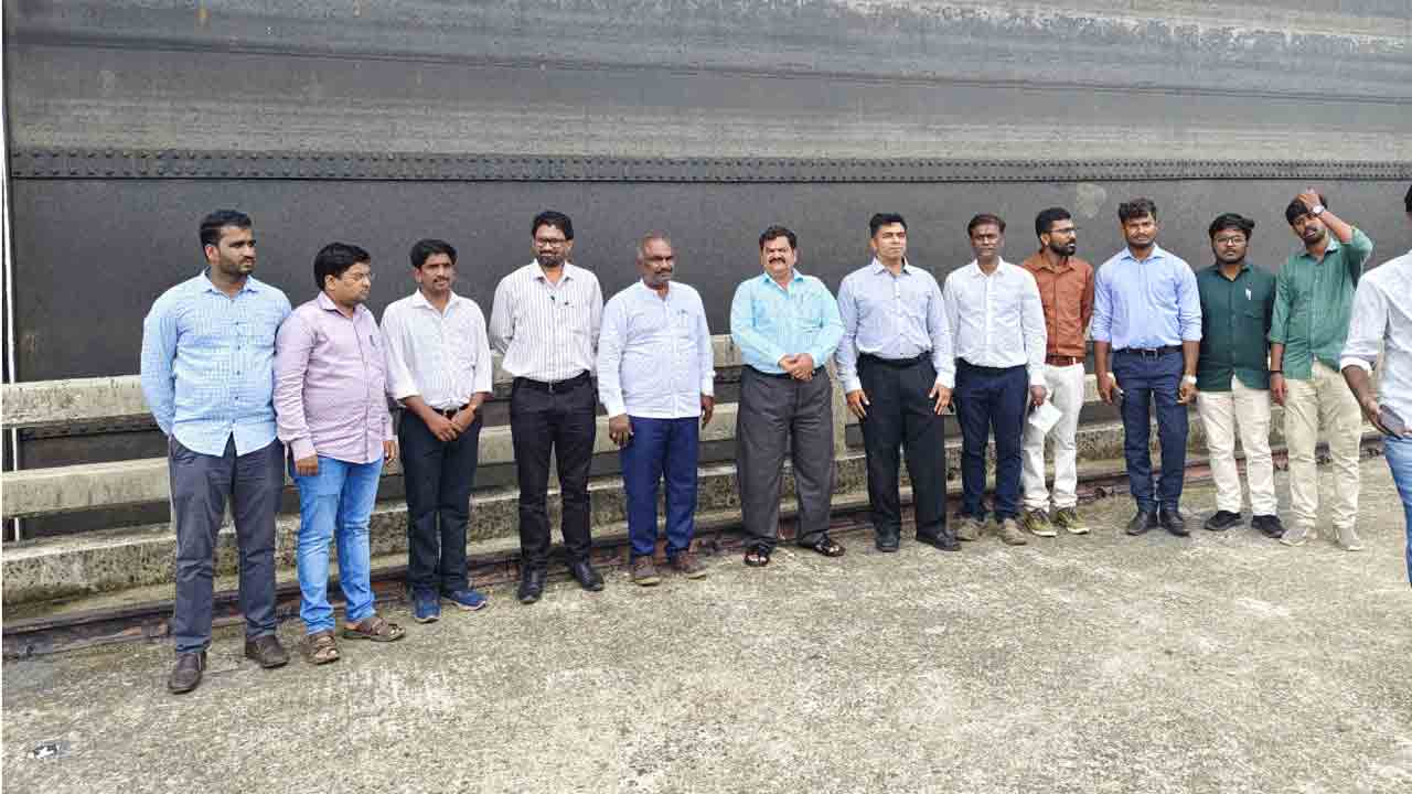 Babli gates | తెరచుకున్న బాబ్లీ ప్రాజెక్టు గేట్లు.. నదీ పరీవాహక ప్రాంతవాసులకు హెచ్చరిక