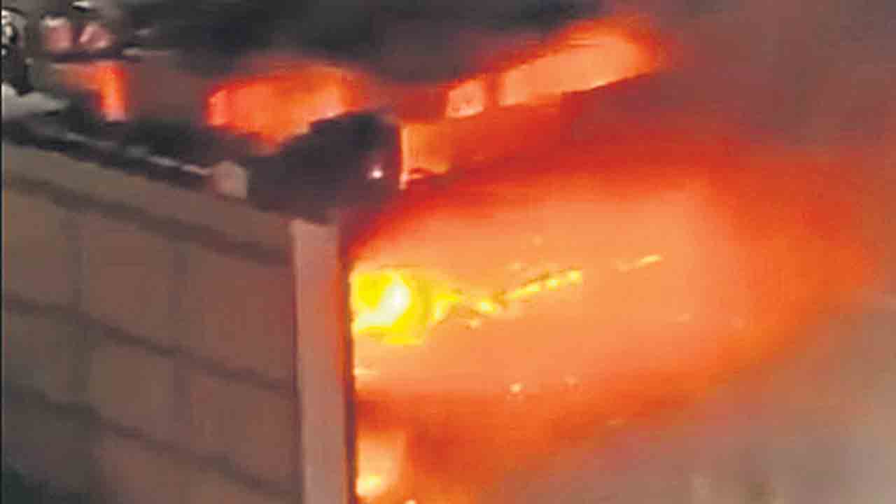 60 మందికిపైగా ఆహుతి.. ఇరాక్‌ షాపింగ్‌ మాల్‌లో ఘోర అగ్ని ప్రమాదం