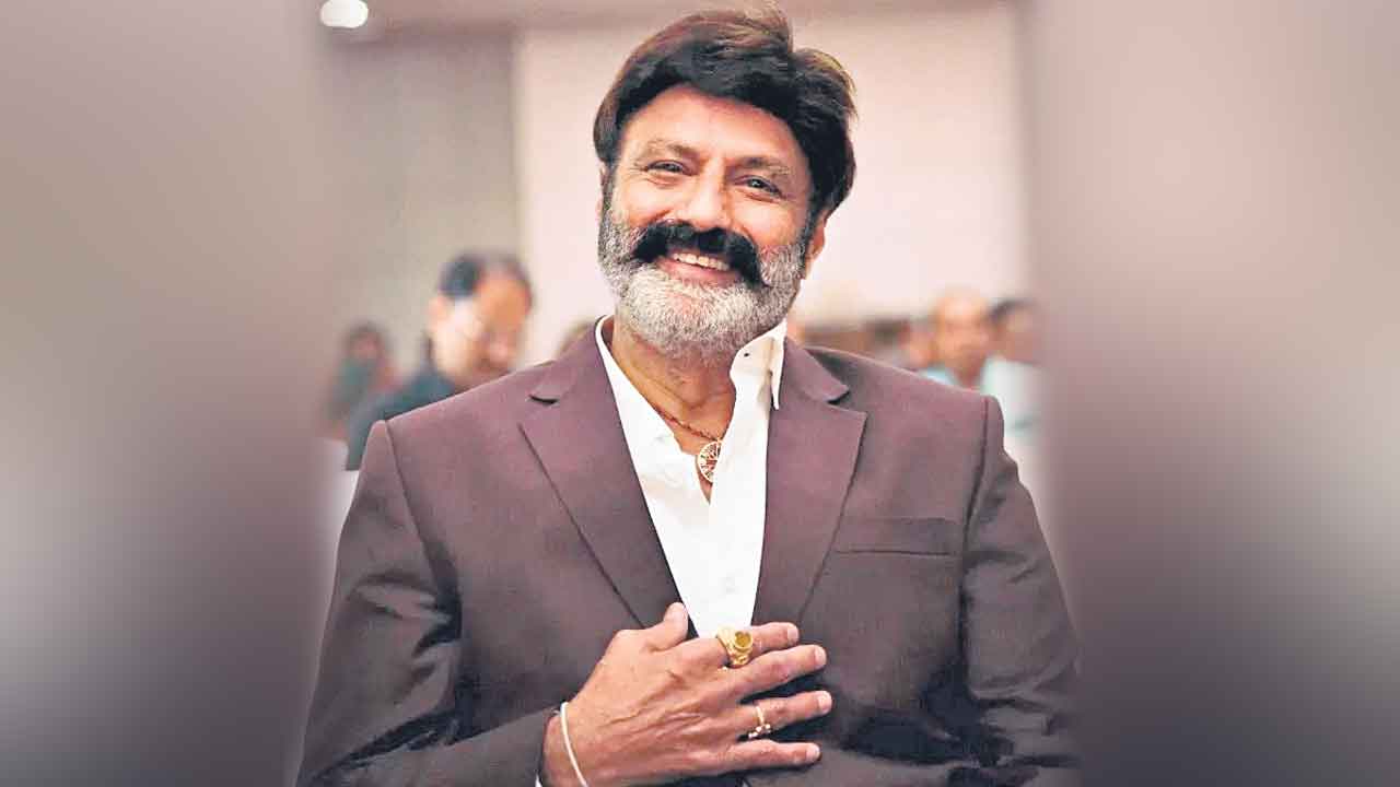 మరోసారి త్రిపాత్రాభినయం?