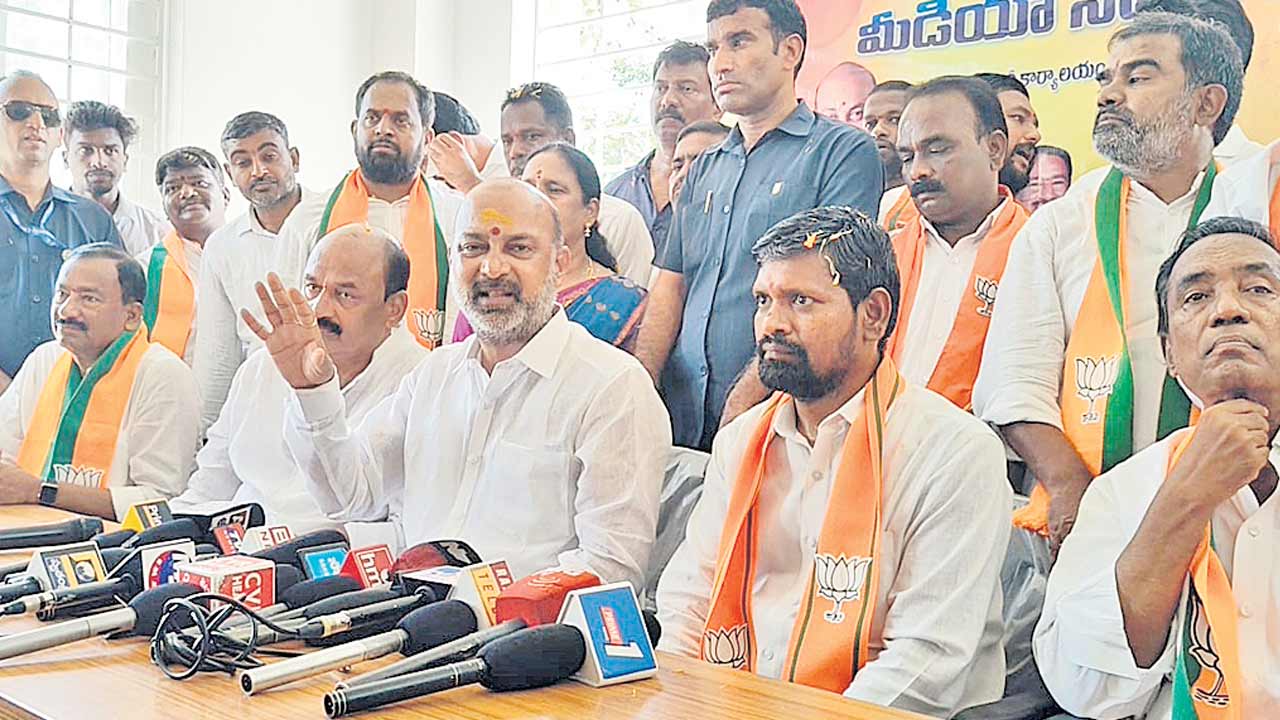 బనకచర్లపై కేంద్రానిది పెద్దన్న పాత్ర.. బండి సంజయ్‌