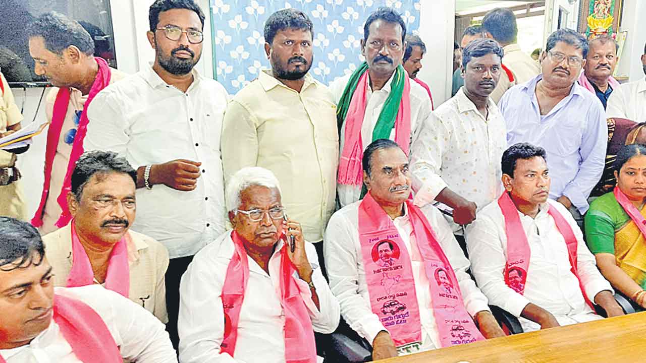 చలో పూసుగూడెం ఉద్రిక్తత.. సీతారామ నీటి కోసం బీఆర్‌ఎస్‌ ఆందోళన