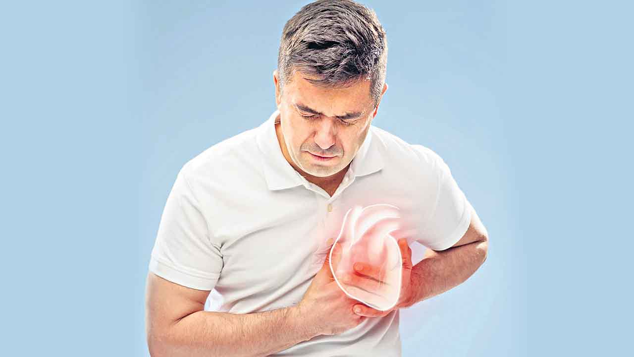 ఏది కార్డియాక్‌ అరెస్ట్‌? ఏది హార్ట్‌ ఎటాక్‌?.. రెండింటికి తేడా ఏమీటి?