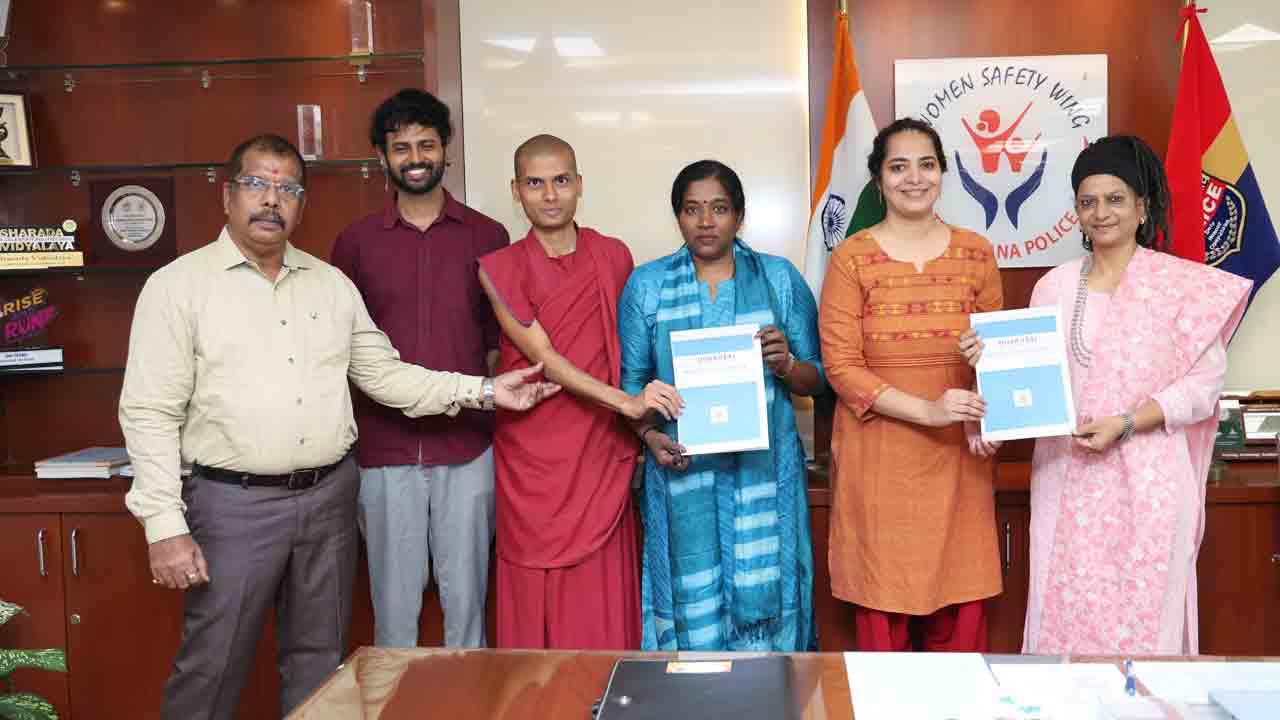 ట్రాన్స్‌జెండర్స్‌కు మరింత రక్షణ.. తెలంగాణ ఉమెన్‌ సేఫ్టీ వింగ్, యుగంతర్‌ మధ్య ఒప్పందం