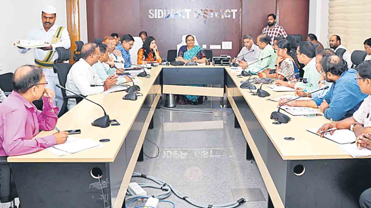 కేంద్ర బృందానికి వివరాలు అందించాలి