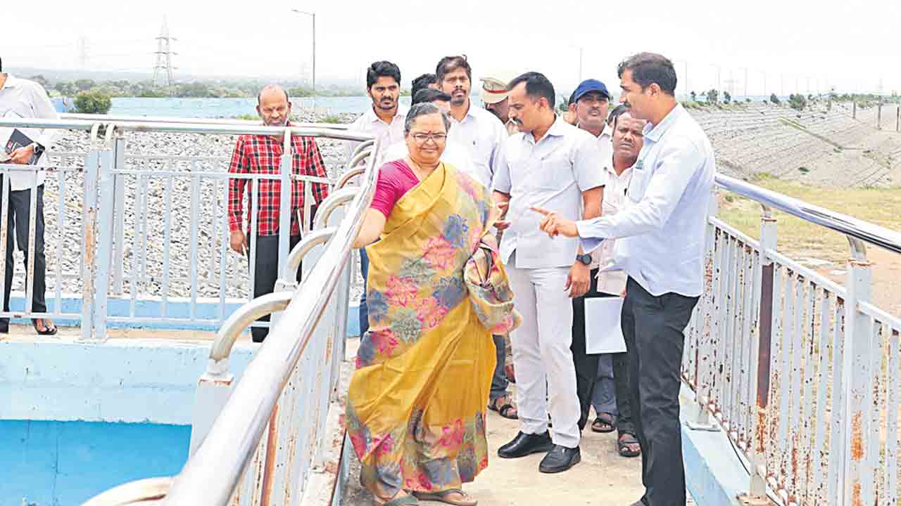 పర్యావరణాన్ని పరిరక్షించాలి