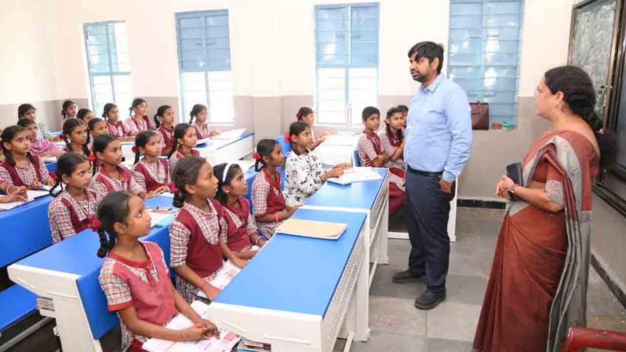 Collector Kumar Deepak | ప్రభుత్వ పాఠశాలల్లో విద్యార్థులకు నాణ్యమైన విద్య : జిల్లా కలెక్టర్ కుమార్ దీపక్