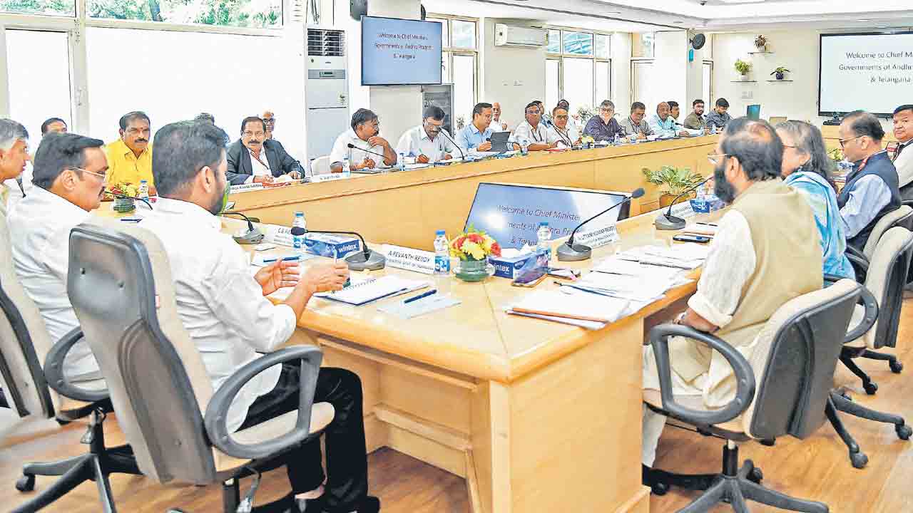 బనకచర్లపై చర్చే జరగలేదు.. ముఖ్యమంత్రుల సమావేశంలో 4 నిర్ణయాలు తీసుకున్నాం