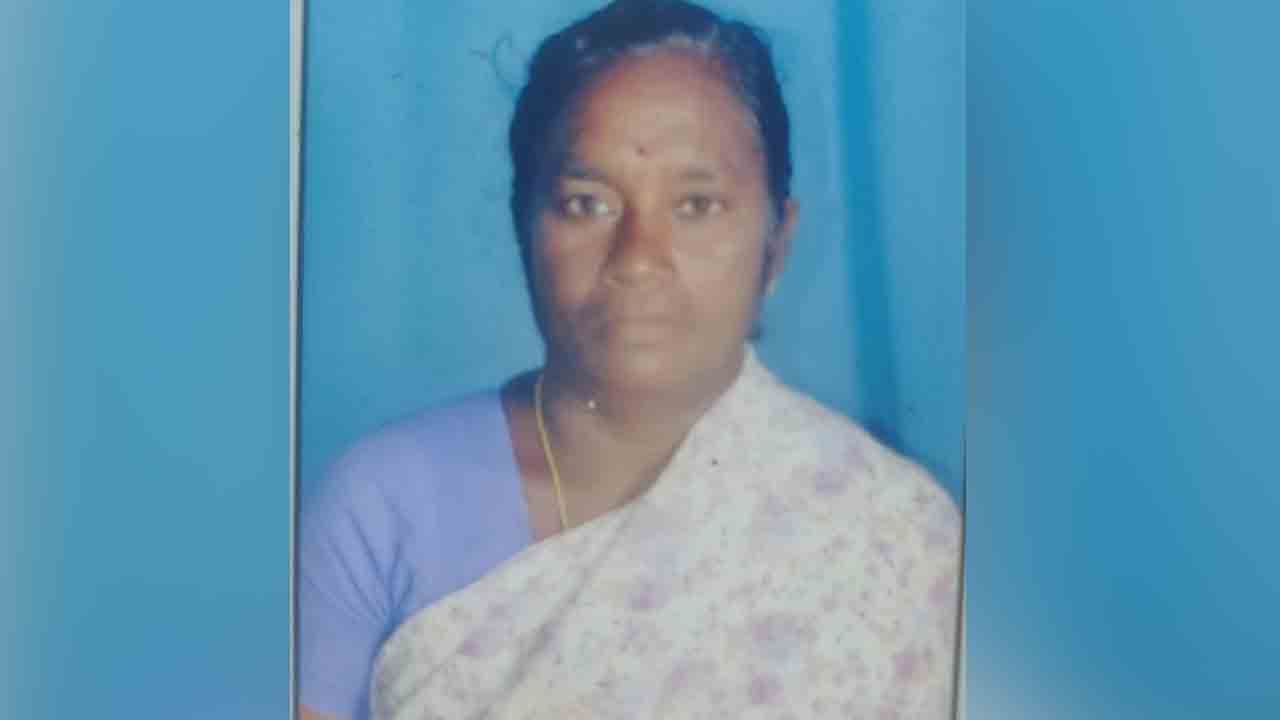 Current Shock | దండెంపై దుస్తులు తీస్తుండగా కరెంట్‌ షాక్‌