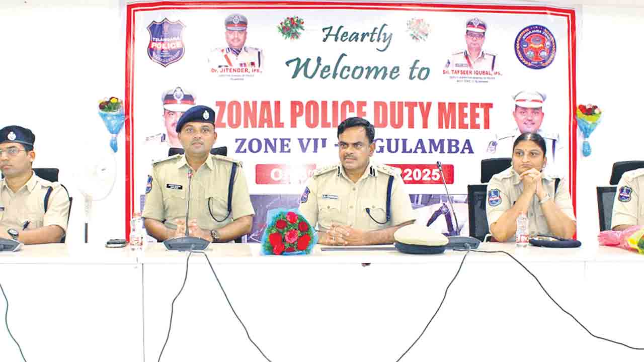 వృత్తి నైపుణ్యాన్ని పెంపొందించేందుకే..