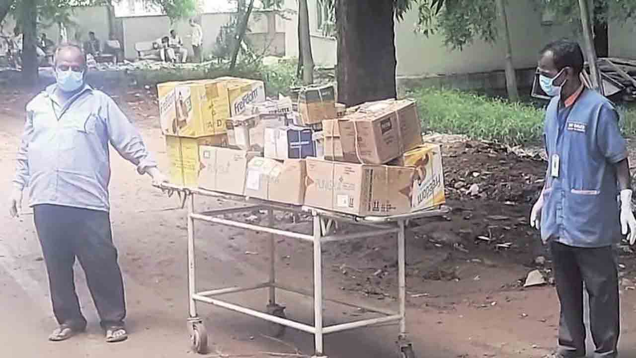 బతుకులు ఛిద్రమై.. బాక్సుల్లో భద్రమై..