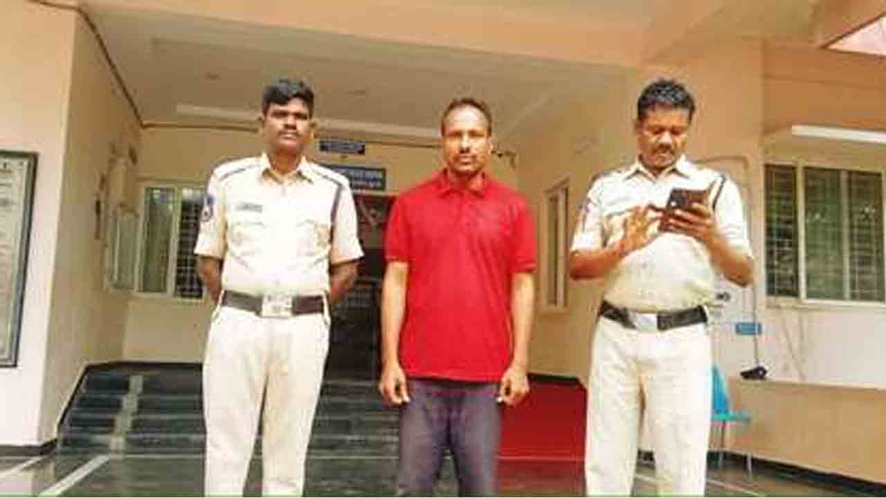 Job calendar | జాబ్ క్యాలెండర్ ఇచ్చేవరకు పోరాడుతాం