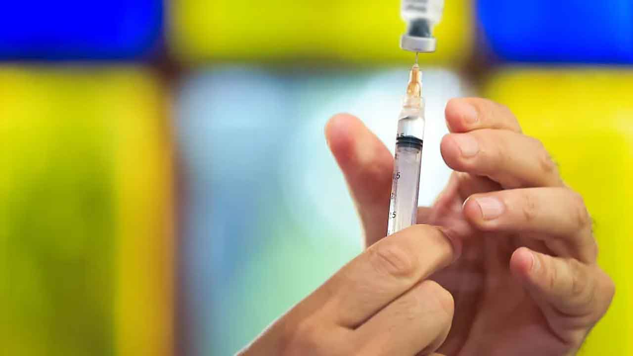 త్వరలో మార్కెట్లోకి డెంగ్యూ టీకా