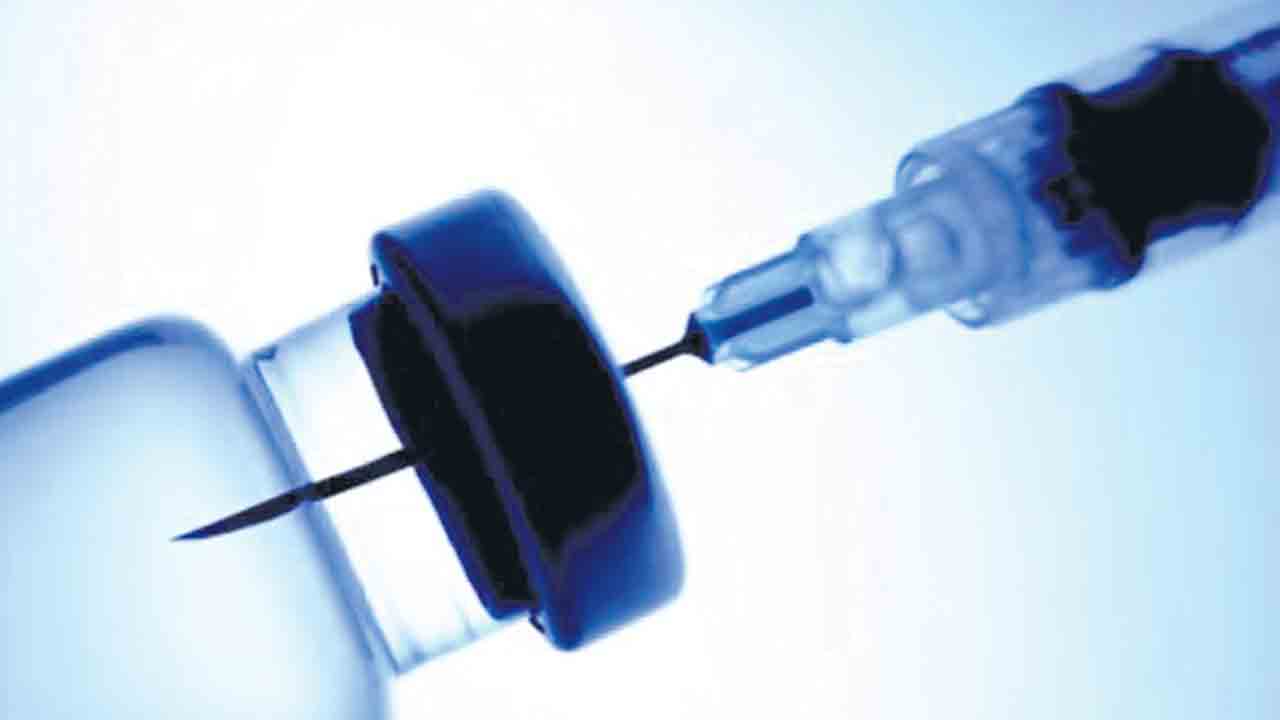 దేశంలోనే తొలి డెంగ్యూ టీకా.. త్వరలో అందుబాటులోకి