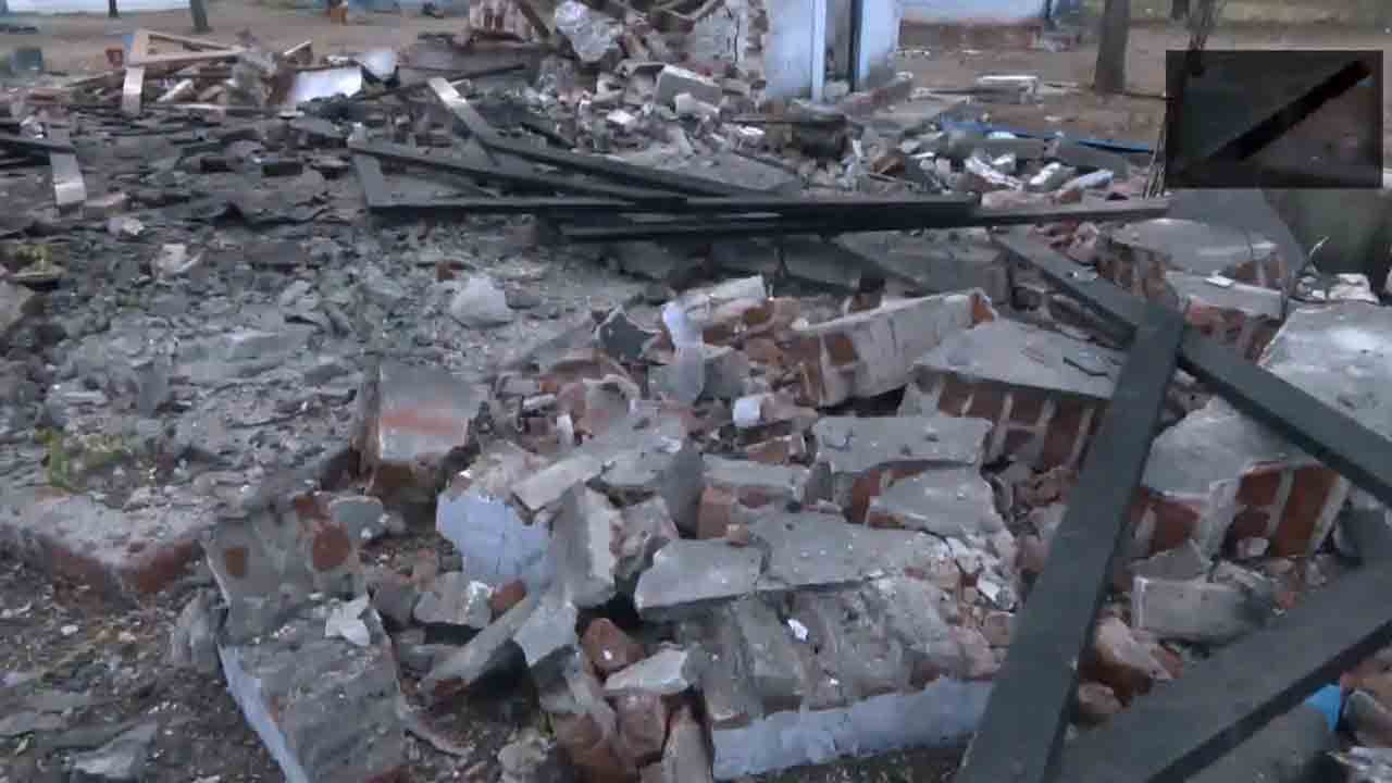 Explosion | పటాకుల ఫ్యాక్టరీలో పేలుడు.. ముగ్గురు మృతి, పలువురికి గాయాలు