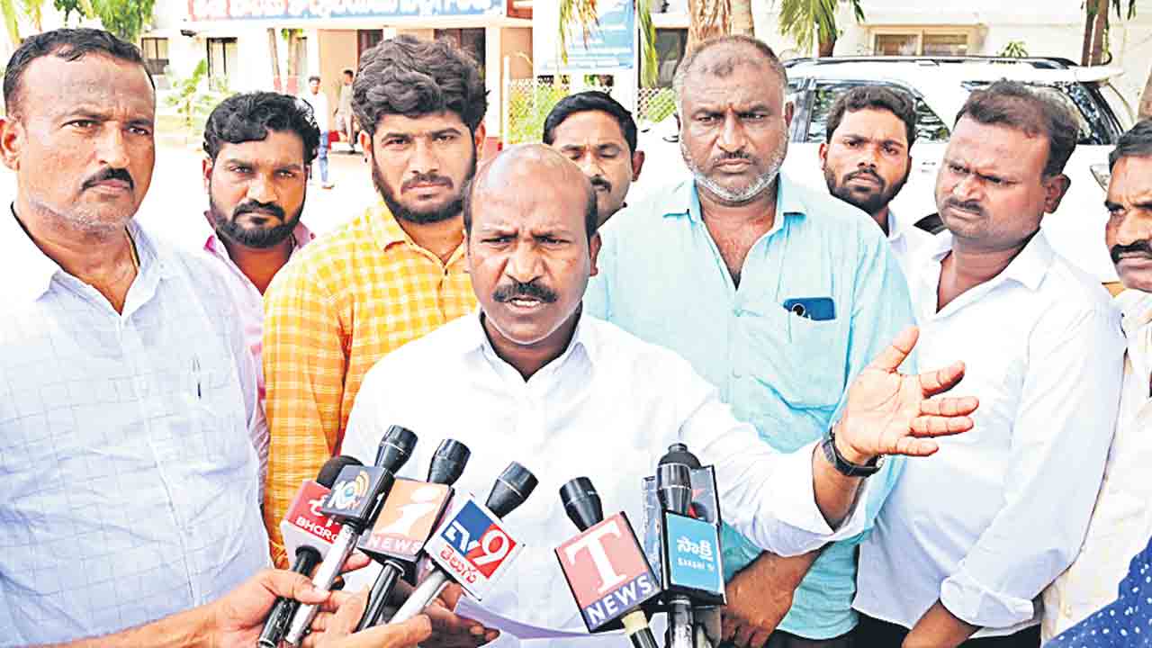 గాడితప్పిన శాంతిభద్రతలు