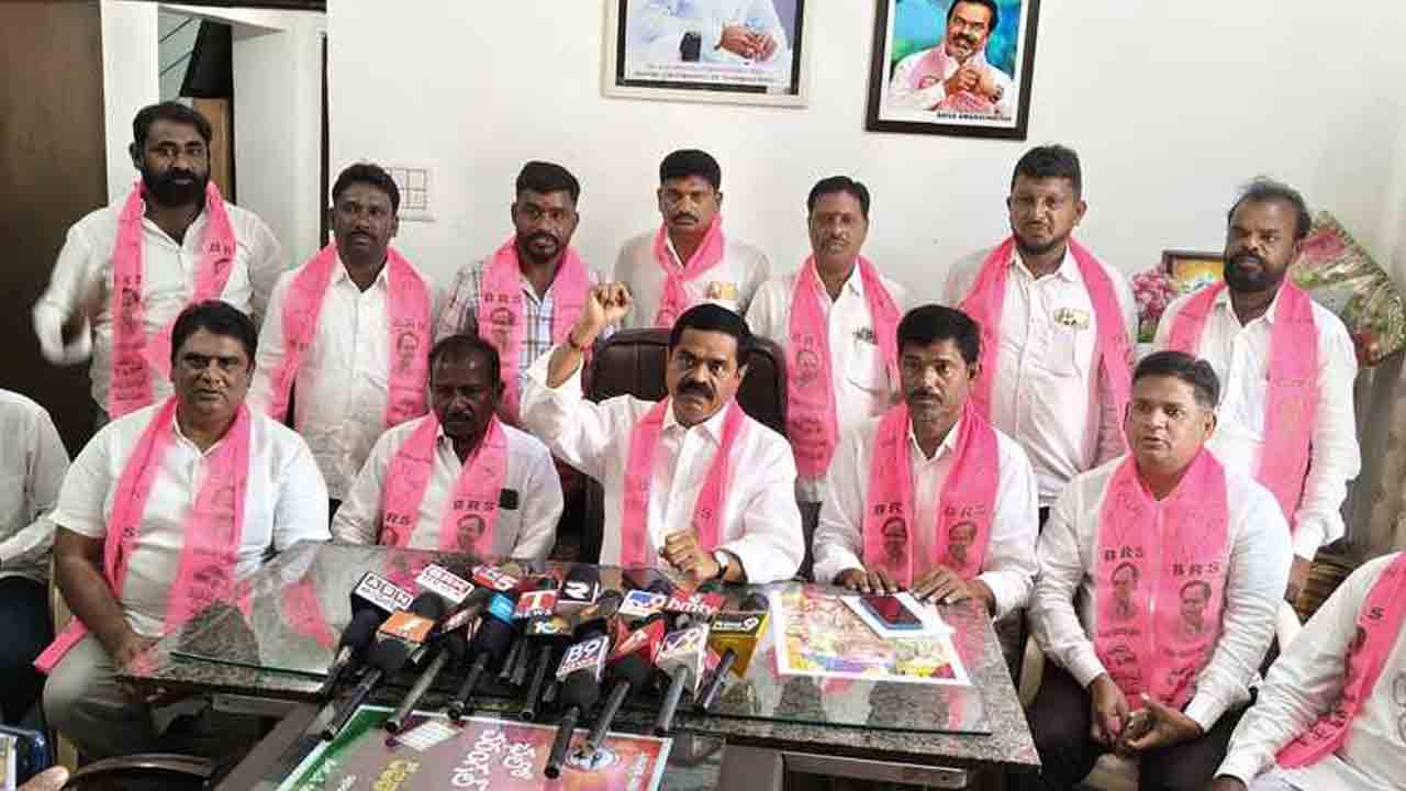 Former MLA Chittem | ప్రాజెక్టులను నింపడంలో మంత్రి నిర్లక్ష్య వైఖరి : మాజీ ఎమ్మెల్యే చిట్టెం
