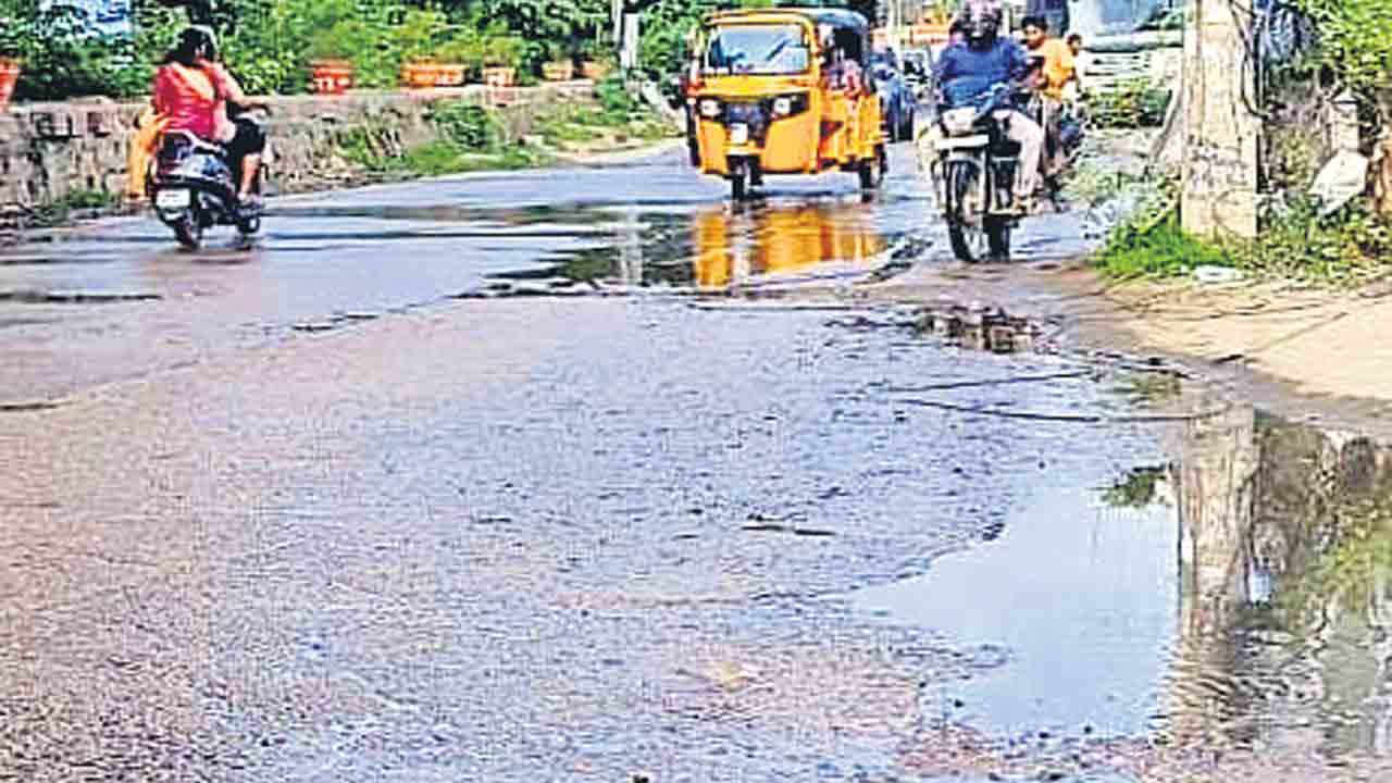 కాండూట్ పై నిర్లక్ష్యమేల?