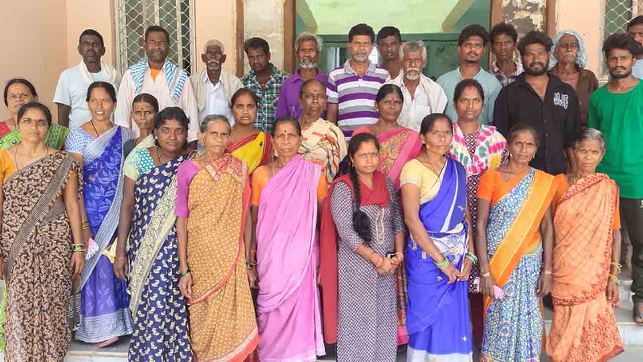 Gangaputras | గ్రామానికి చెందిన గంగపుత్రులకే చెరువును కేటాయించాలని వినతి