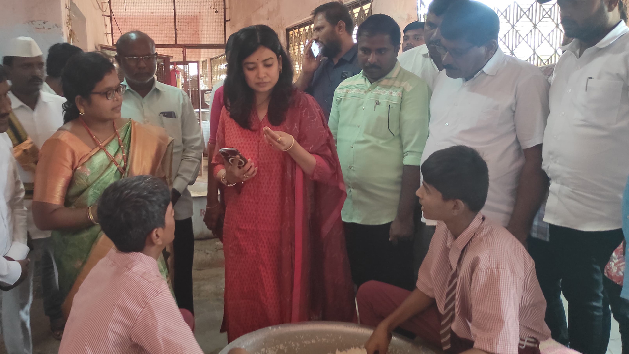 తప్పుల్లేకుండా ఓటర్‌ జాబితా సిద్ధం చేయాలి : అడిషనల్‌ కలెక్టర్‌