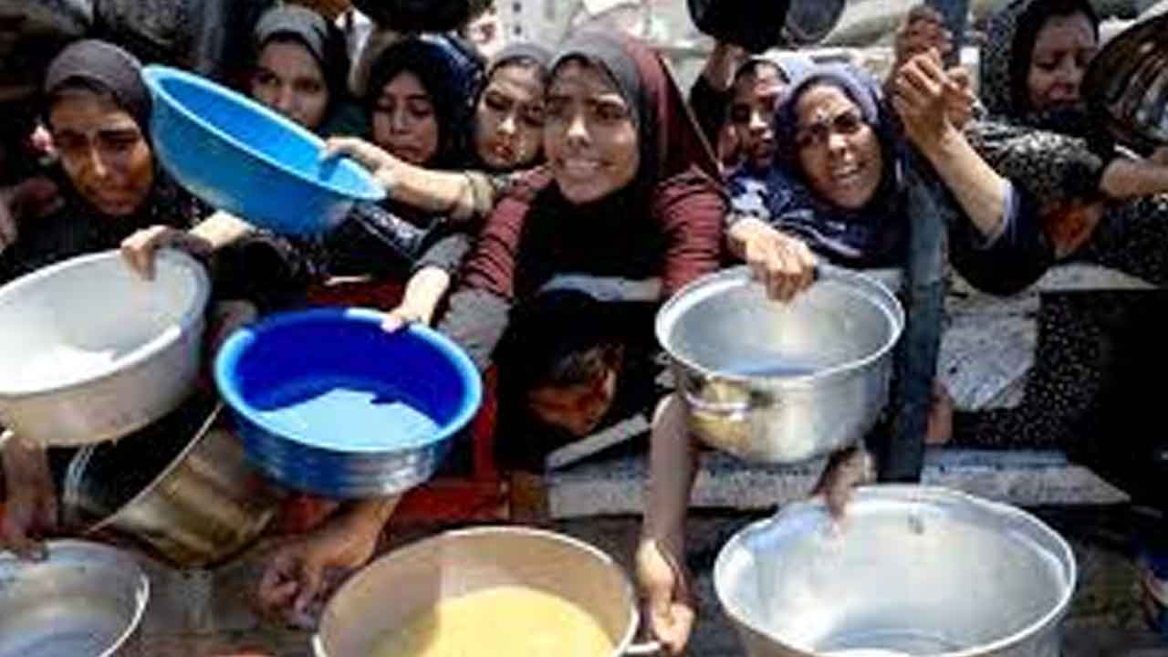 గాజాలో ఆకలి కేకలు.. 100 మందికిపైగా పిల్లల మృతి