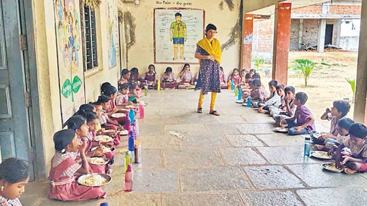 నీళ్లచారుతో తినేదెలా