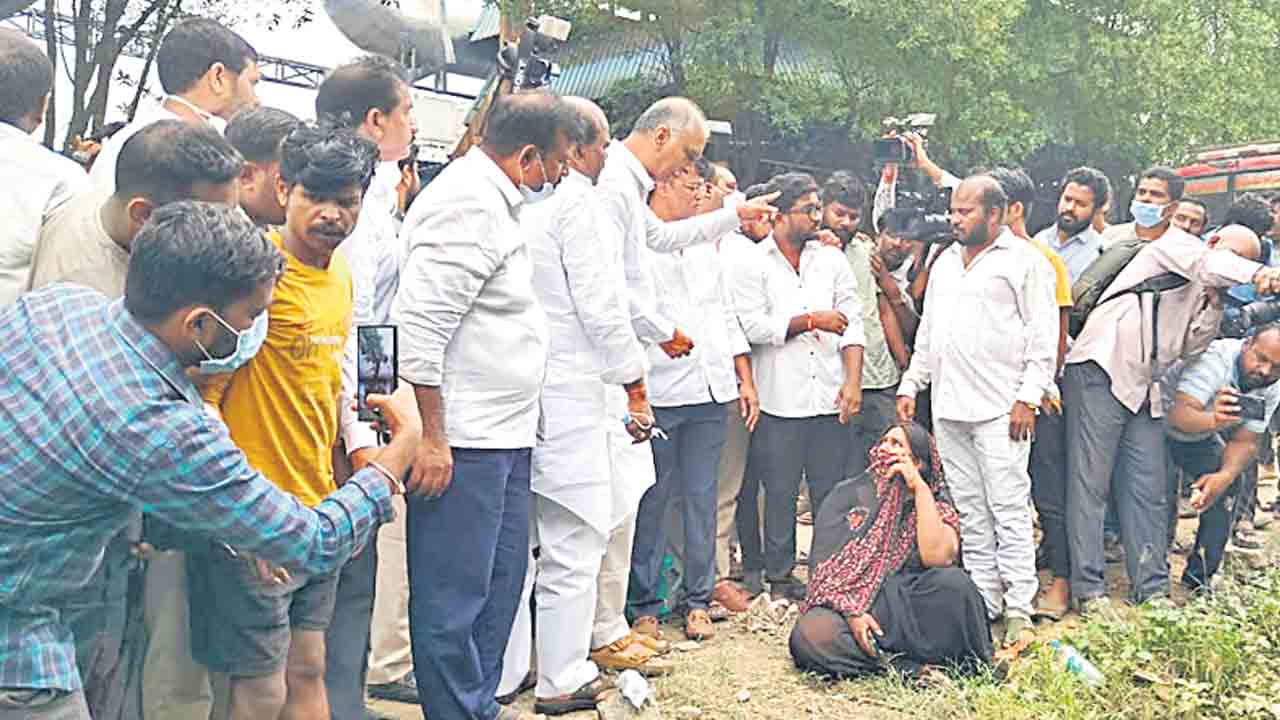 చలించిన మాజీ మంత్రి హరీశ్‌రావు