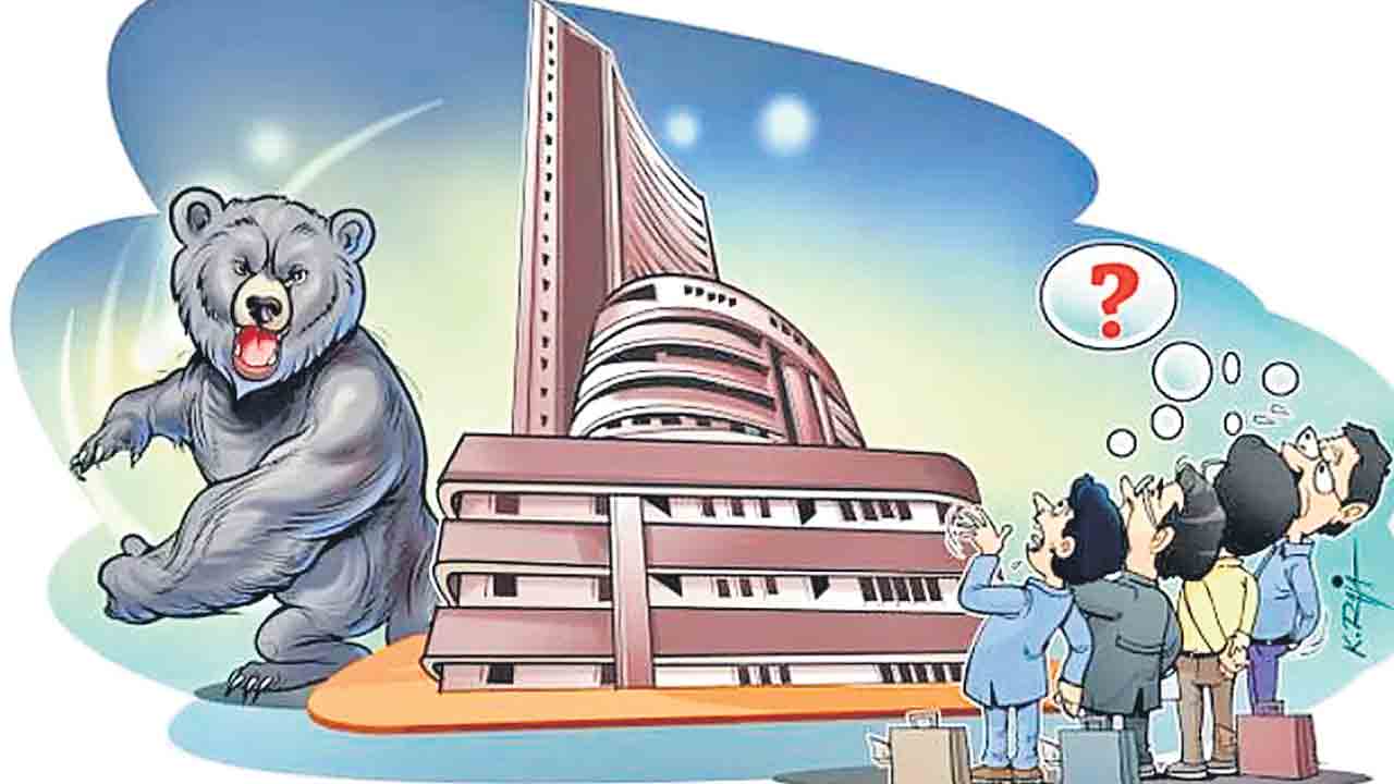 రూ.8.67 లక్షల కోట్లు.. ఒక్కరోజే సెన్సెక్స్‌ 721 పాయింట్లు పతనం