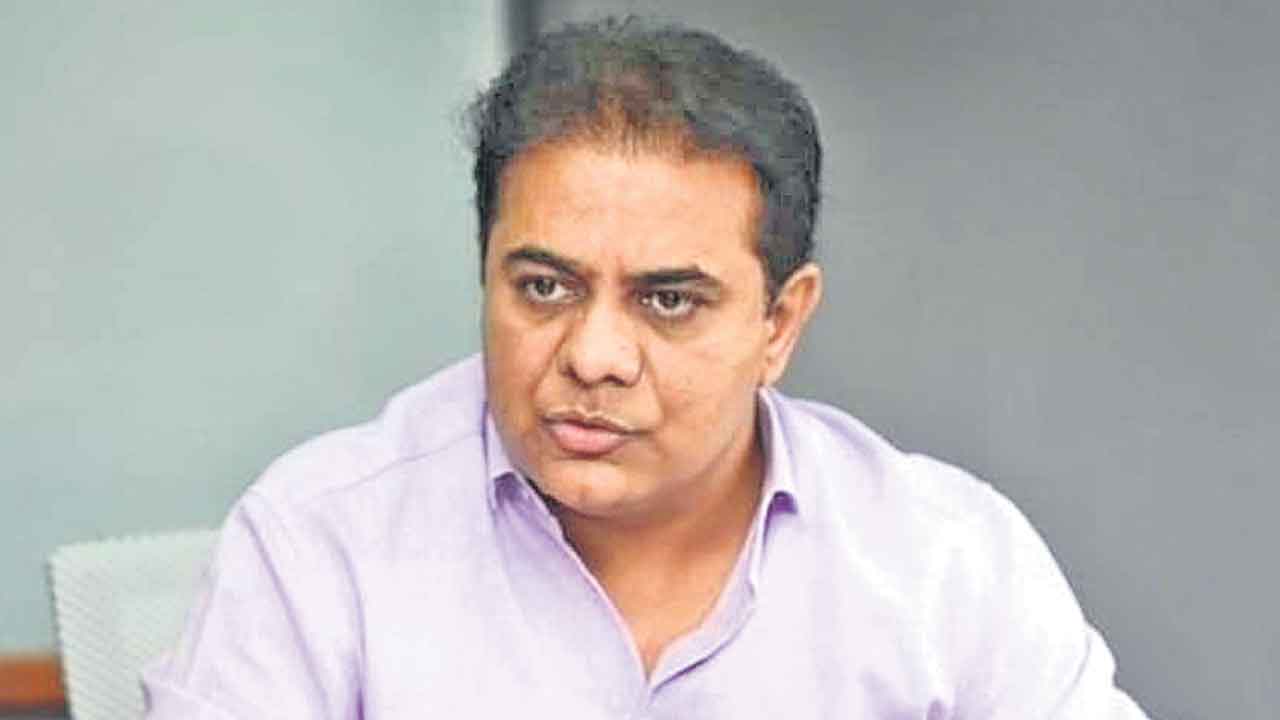 కేరళ మాజీ సీఎం అచ్యుతానందన్ మరణం పట్ల కేటీఆర్ సంతాపం