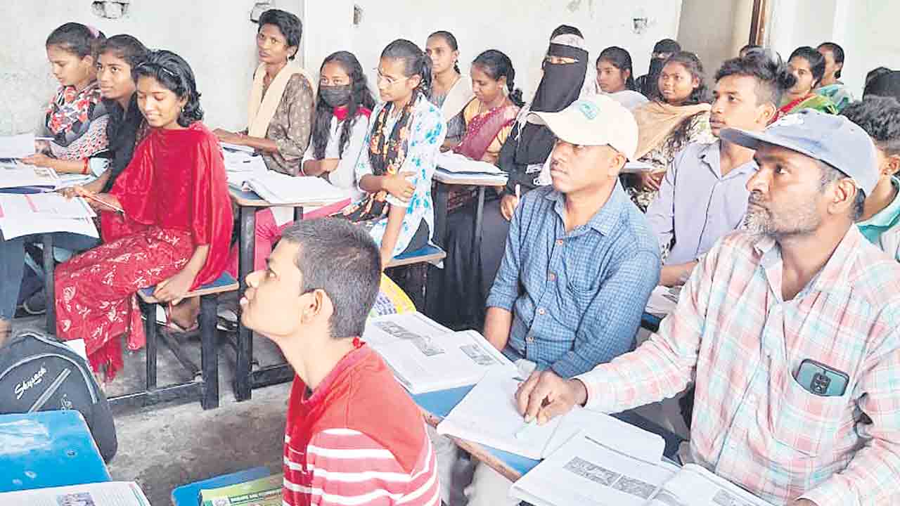 ఓపెన్‌ స్కూల్‌ పిలుస్తోంది