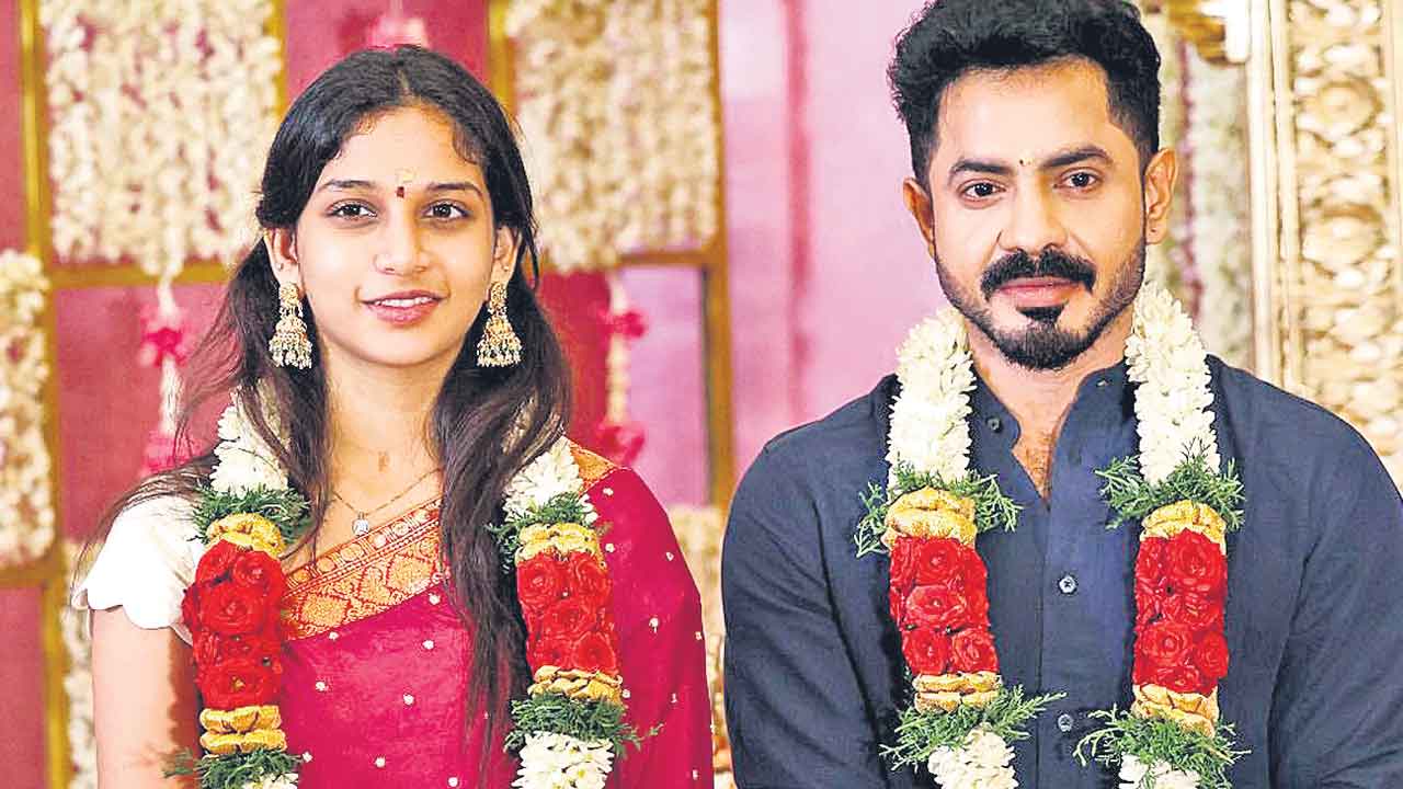 కేజేఆర్‌, కోర్ట్‌ శ్రీదేవి జంటగా ద్విభాషా చిత్రం