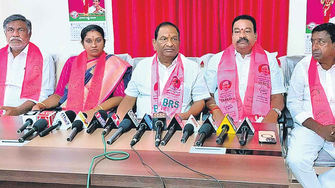 కాంగ్రెస్ది ఘరానా మోసం.. బీసీలకు 42శాతం రిజర్వేషన్పై ఆర్డినెన్స్ డ్రామా : కొప్పుల ఈశ్వర్