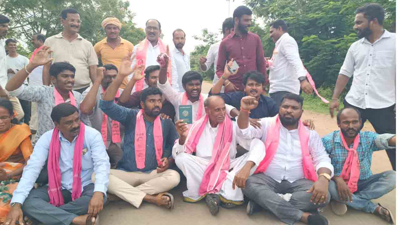 Fertilizer shortage | తెలంగాణలో ఎరువుల కొరత ప్రభుత్వ వైఫల్యమే : బీఆర్ఎస్ ఇన్‌చార్జి రాజా రమేష్