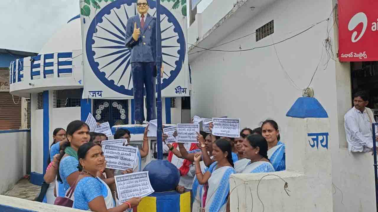 Kubeer Asha Workers Strike