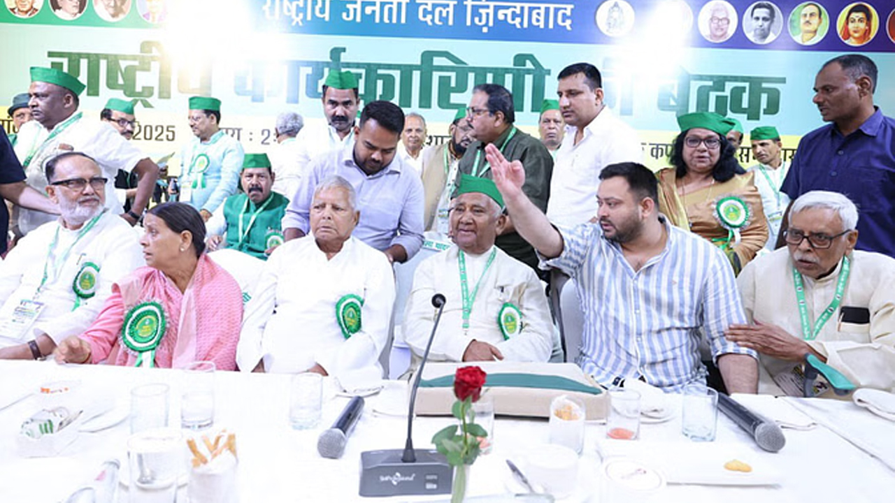 RJD | లాలూ ప్రసాద్‌ నాయకత్వంలోనే అసెంబ్లీ ఎన్నికలకు ఆర్‌జేడీ.. అధ్యక్షుడిగా ఎంపికైన మాజీ సీఎం