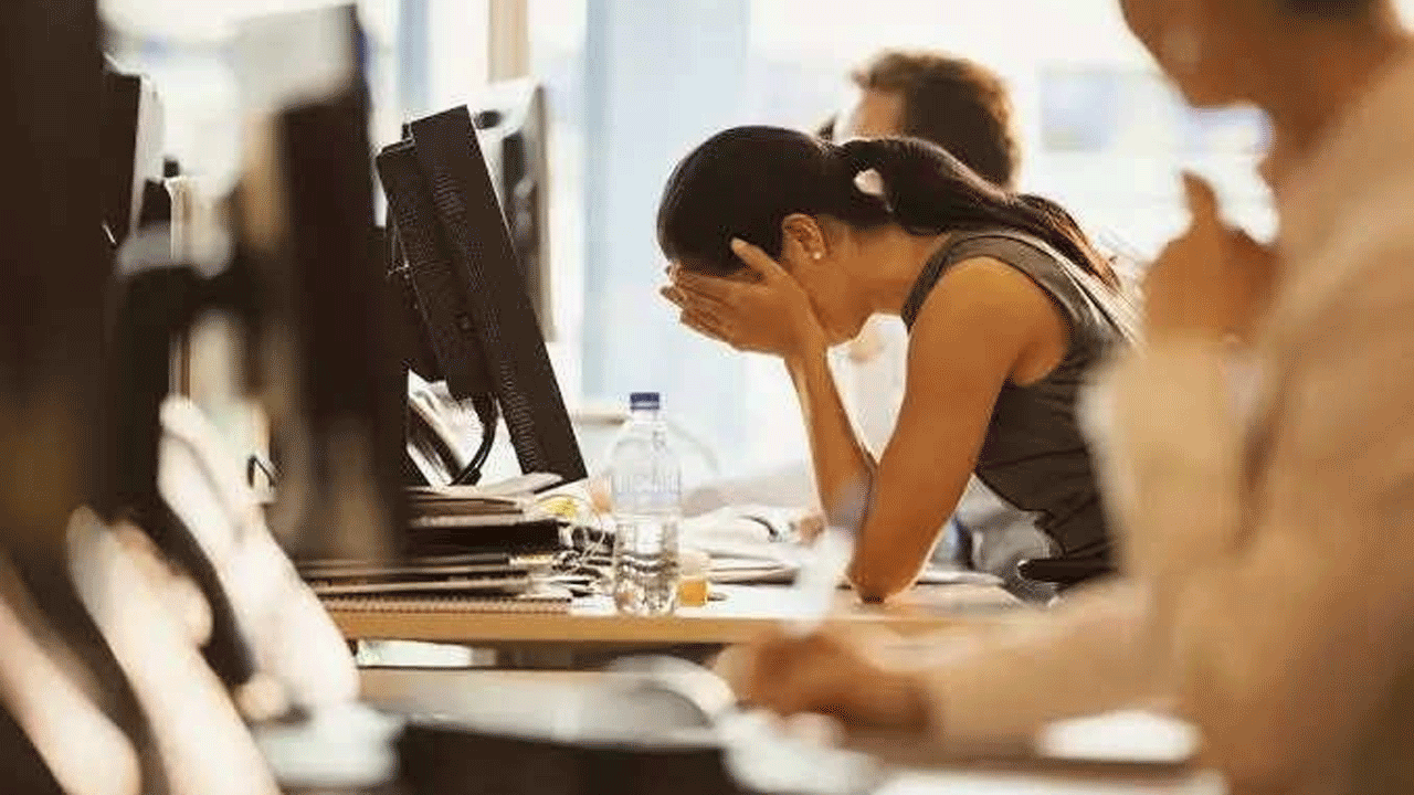 Tech layoffs | ఏఐ ఎఫెక్ట్‌.. 2025లో లక్షకుపైగా ఉద్యోగాల కోత