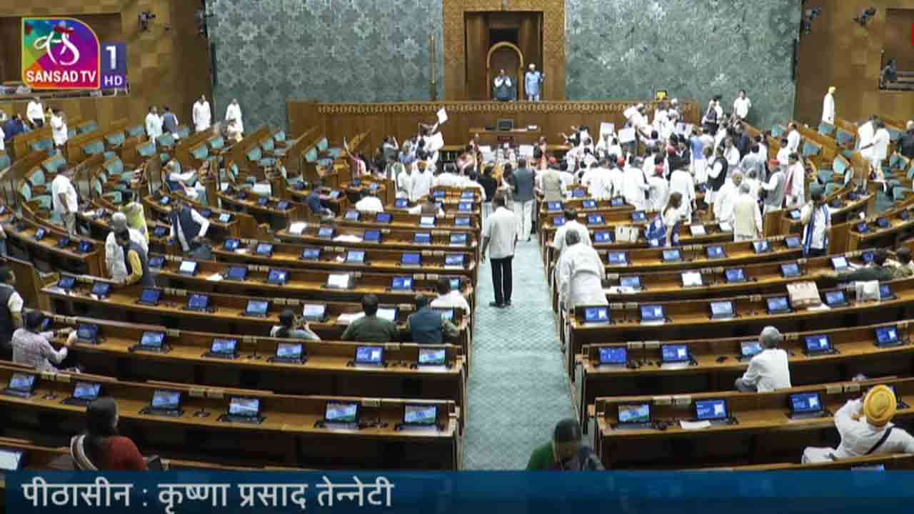 Lok Sabha | లోక్‌సభలో ప్రధాని సమక్షంలో ఆపరేషన్‌ సింధూర్‌పై చర్చ.. సమాధానం ఇవ్వనున్న రాజ్‌నాథ్‌ సింగ్‌