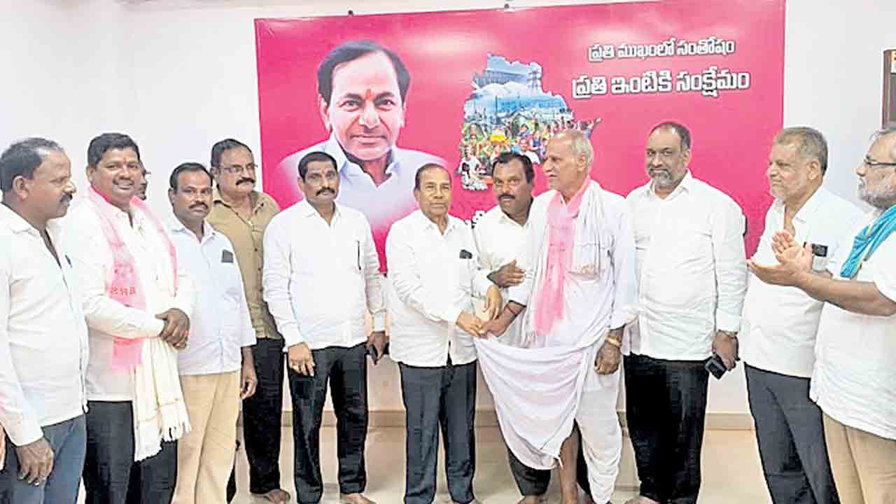 ఎన్నికల్లో కాంగ్రెస్‌కు గుణపాఠం చెప్పాలి