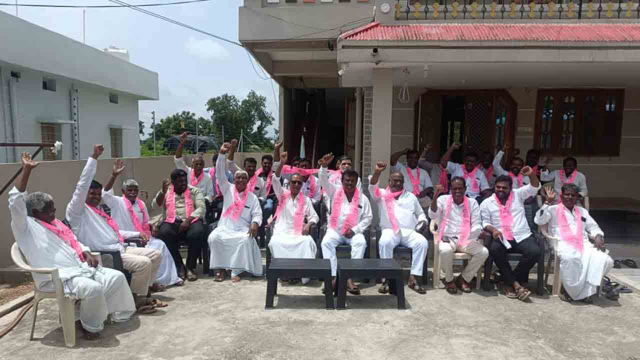 MLA Sunitha Lakshma Reddy | ఎమ్మెల్యే సునీతా లక్ష్మారెడ్డిని విమర్శించే స్థాయి మీకు లేదు.. కాంగ్రెస్ నాయకులపై బీఆర్ఎస్ నేత ధర్మారెడ్డి ఫైర్
